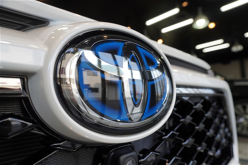 リボルト仙台によるRAV4施工。強固なコーティング被膜が、東北の厳しい環境下でも大切な愛車の塗装面をしっかりとガード。