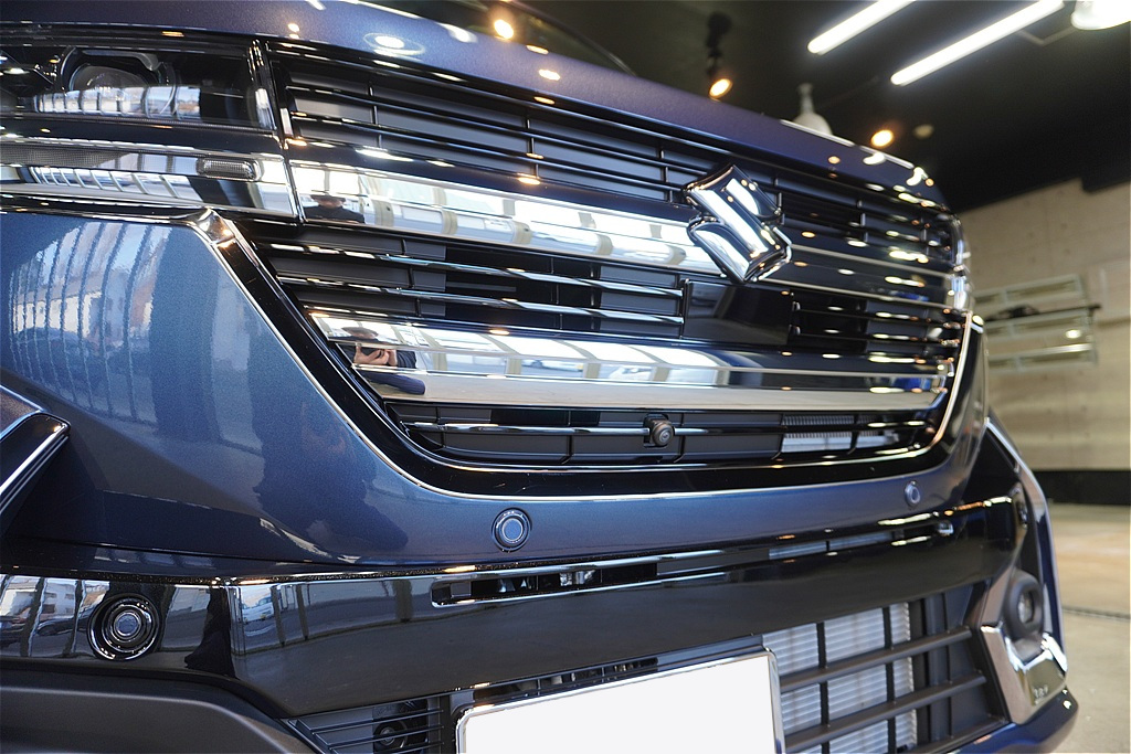 仙台でスペーシアカスタムのコーティングなら。セラミック独自の高硬度被膜が、日常使いで生じやすい微細な傷から大切な塗装面を強力に保護。