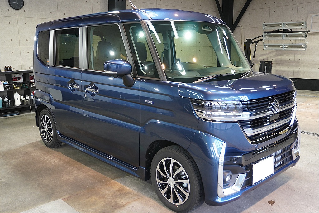 宮城県仙台市でのスペーシアカスタム施工事例。最高級セラミックコーティングの膜厚感で、迫力あるフロントマスクをより一層際立たせます。