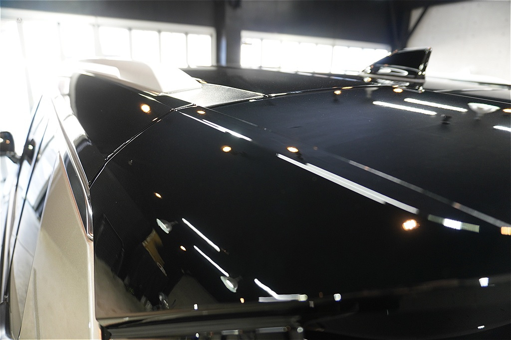 エクストレイルの施工事例。仙台・東北の気候に最適な高耐久コーティング。専門店の丁寧な洗浄で、塗装本来の透明感を引き出します。