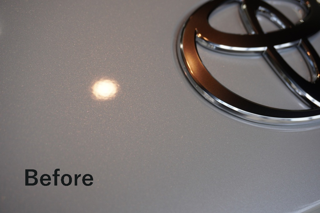 仙台でプリウスPHEVのコーティングなら。もっさりとした反射を鏡面仕上げで解消し、最新EVモデルに相応しい極上の艶を与えます。