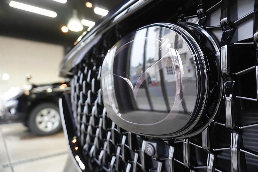 宮城・仙台の専門店が仕上げるCX-5。圧倒的な膜厚感を持つリボルト・プロの密着力で、新車以上の透明感と重厚感を実現します。