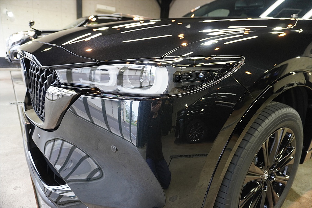 宮城・仙台の専門店が仕上げるCX-5。圧倒的な膜厚感を持つリボルト・プロの密着力で、新車以上の透明感と重厚感を実現します。