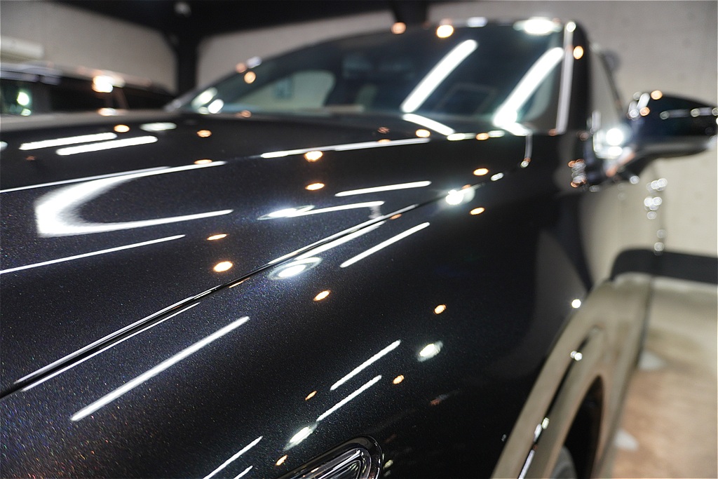 CX-5の施工事例。仙台・東北の気候に最適な高耐久ガラスコーティング。専門店の丁寧な下地処理で、魂動デザインの造形美を最大限に演出。