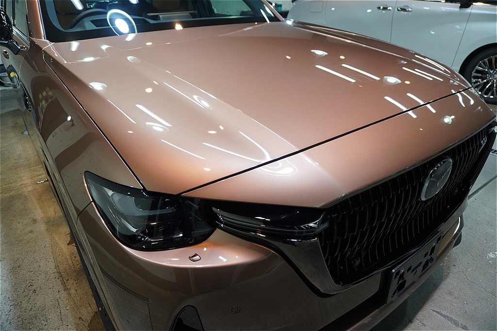 リボルト仙台によるCX-80施工。強固なガラス被膜が、東北の厳しい環境下でも大切な愛車の塗装面を融雪剤や汚れから守り抜きます。