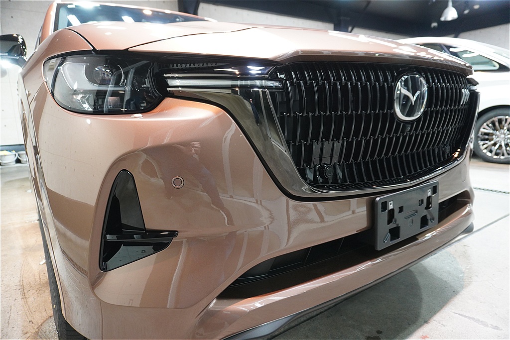 リボルト仙台によるCX-80施工。強固なガラス被膜が、東北の厳しい環境下でも大切な愛車の塗装面を融雪剤や汚れから守り抜きます。