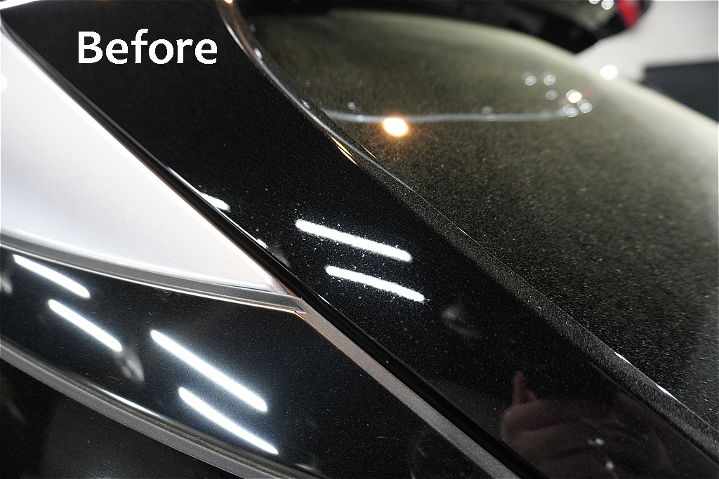 【花粉のシミ画像】宮城県仙台市でのレクサスRX施工前。春先に付着した花粉の成分（ペクチン）が塗装に浸透し、洗車では落ちない強固なシミとなっています。