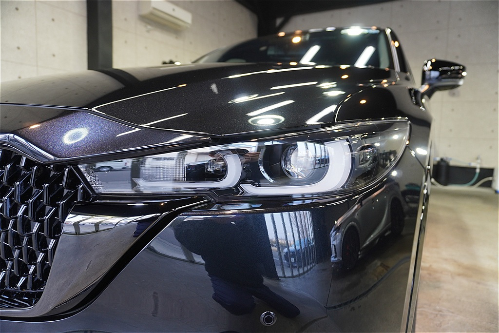 宮城・仙台の専門店が仕上げるCX-5。最高峰セラミックの密着力で、雪道の融雪剤や泥汚れも洗車だけで落とせる艶ボディへ。