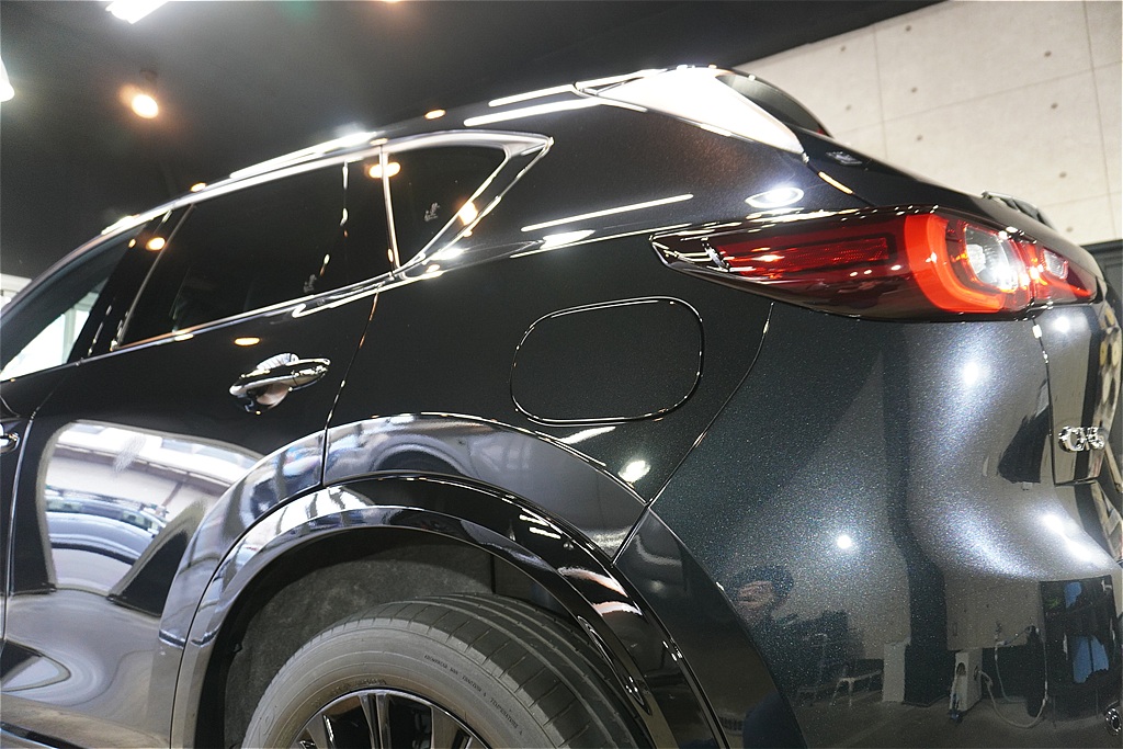 仙台のプロショップによるCX-5施工。ボディからホイール、未塗装樹脂までフルコースのセラミック施工で、究極の防汚性能を発揮。