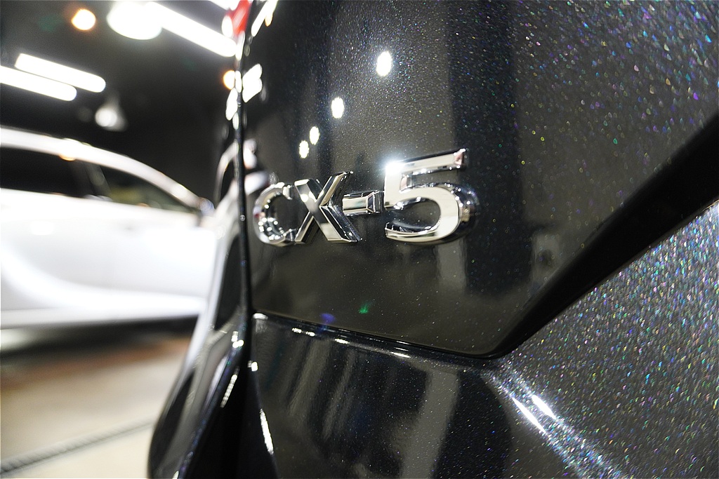 CX-5施工事例。東北・宮城でのアクティブなドライブを支える強靭なセラミック。鏡のような質感で、街乗りでも映える一台に。