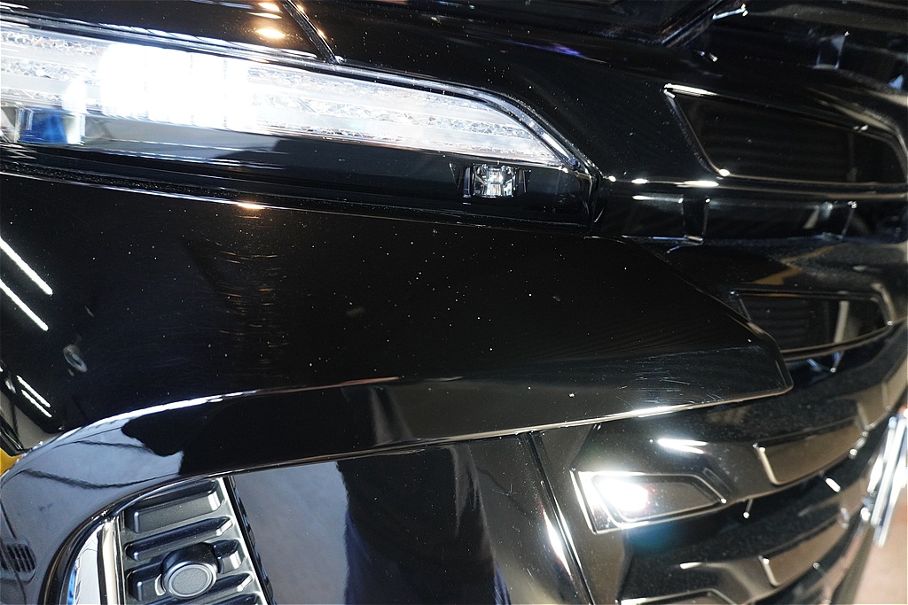 宮城・仙台で202ブラックのヴェルファイアを蘇らせる。付着塗料除去からコーティングまで、専門店ならではの執念の仕上がりをご堪能ください。