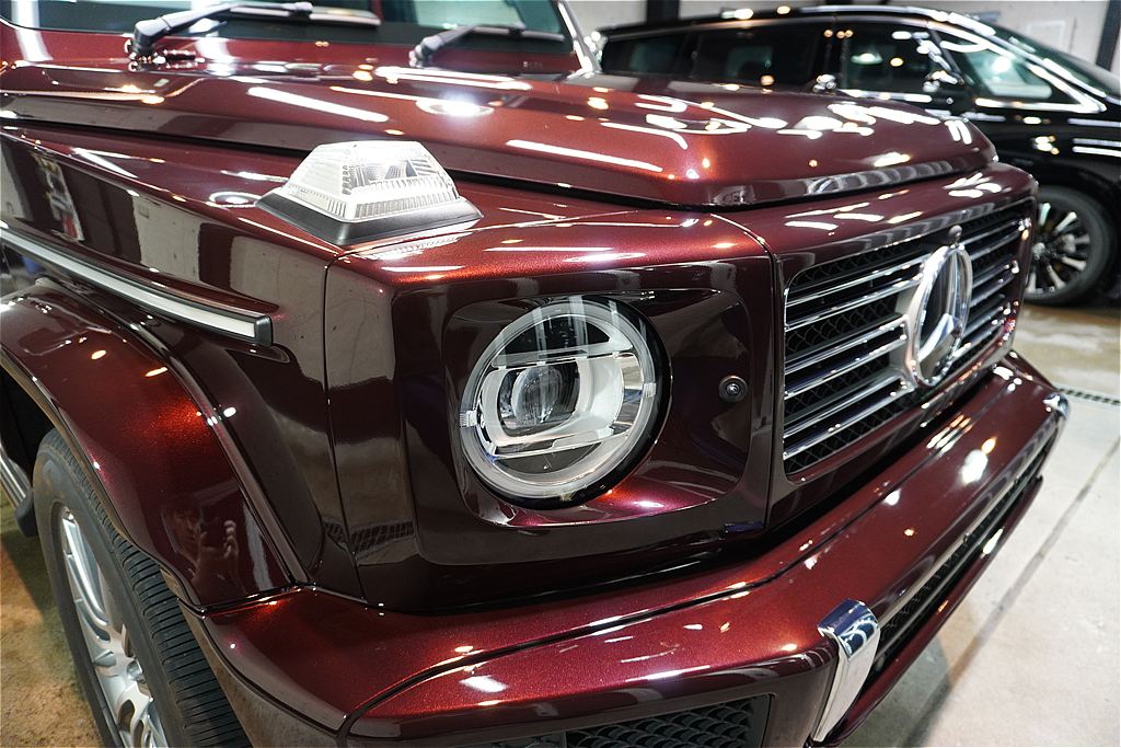 G400dの施工事例。仙台・東北の街並みから大自然まで圧倒的なオーラを放つ美しい映り込み。リボルトプロ・エクストリームが、プレミアムな所有感をさらに高めます。