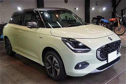 仙台で新車スズキ・スイフトのコーティングなら。リーズナブルながら優れた防汚性・紫外線カット効果を持つ高品位被膜で新車塗装をしっかり保護。